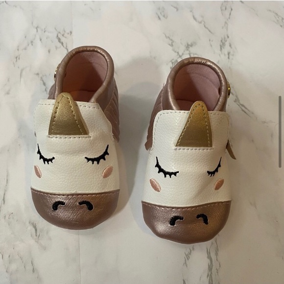 Nicole Miller Unicorn Booties 0-6 months - Picture 5 of 5